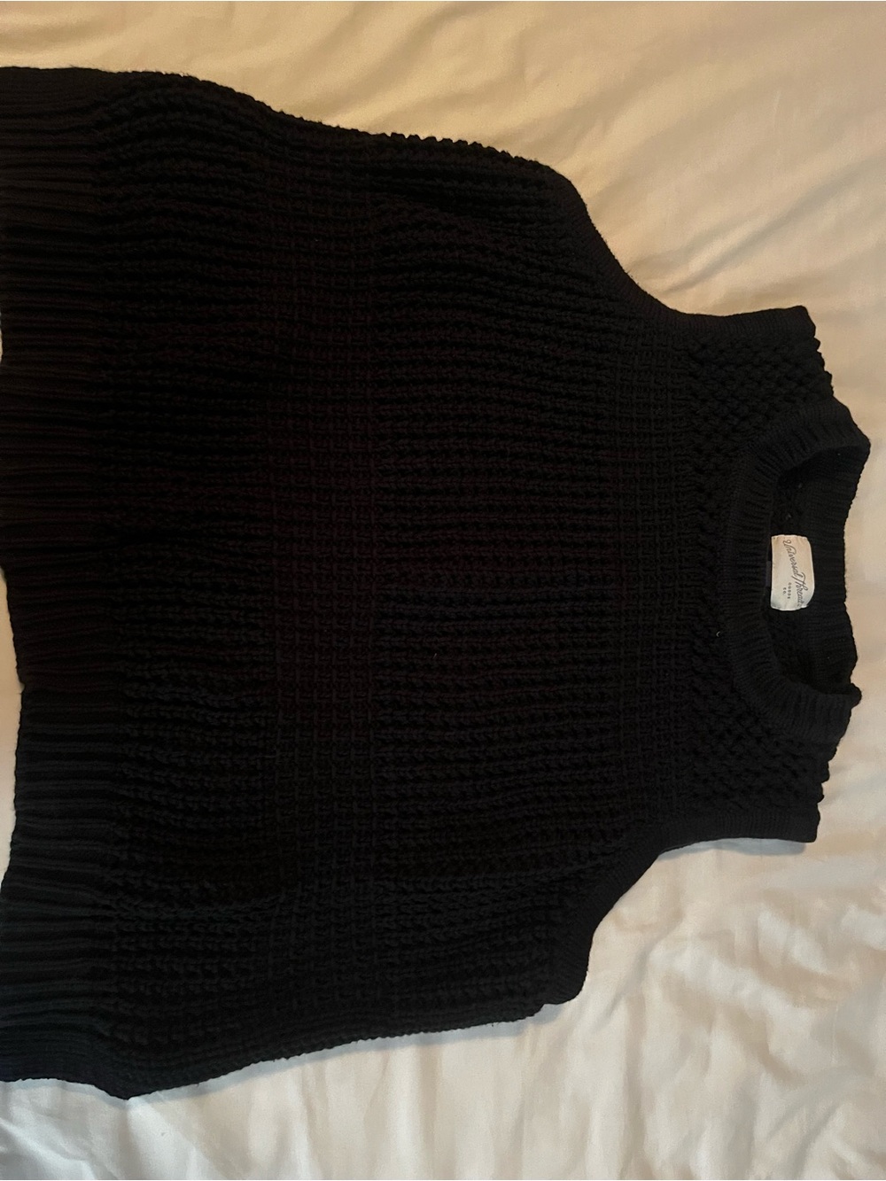 Universal Thread Black Knit Sleeveless Sweater Vest